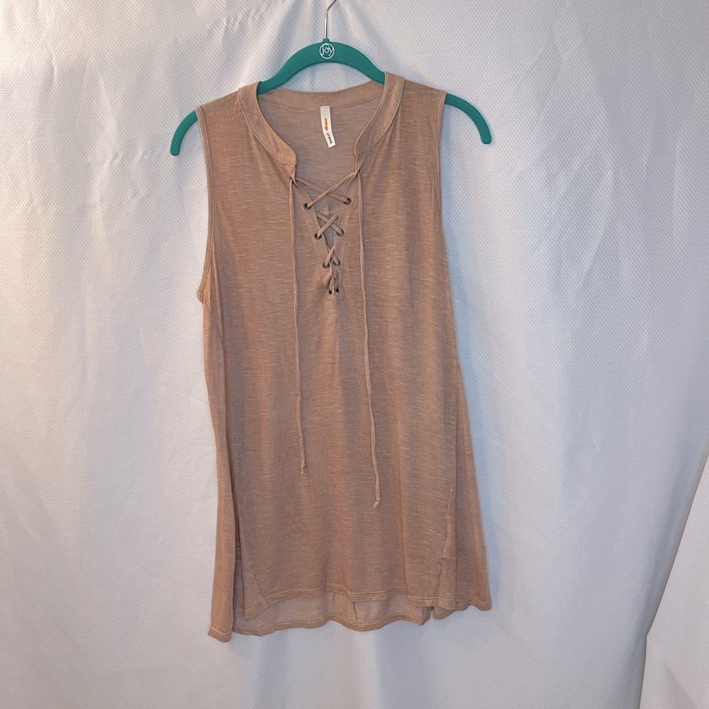 Orange Creek Sleeveless 1/4‎ Lace Up Top